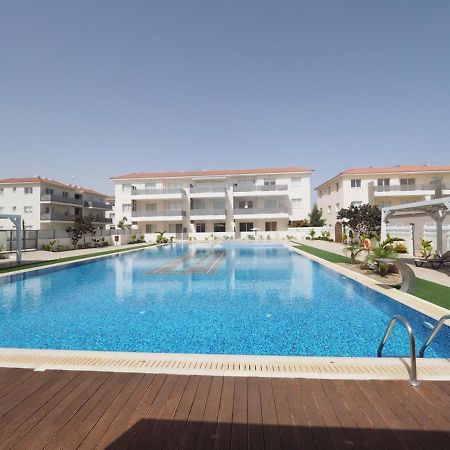 ♥ Sunny&Cozy Family Apartment ★ Walk To The Beach☼ Paralimni Exterior photo